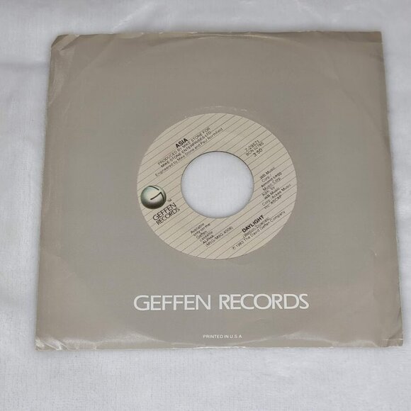 Asia Don t Cry / Daylight 45 RPM 1983 Geffen 7-29571 - Picture 3 of 8